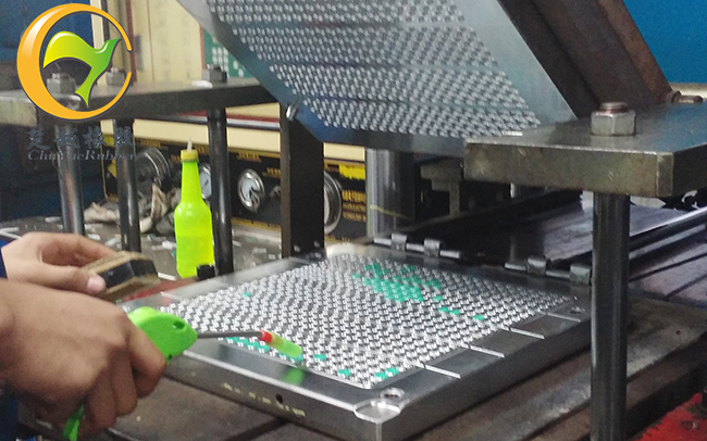 氟膠密封圈成品出模